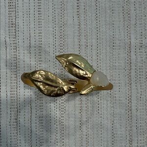 Elegant Hammered Brush Gold Leaf Women's Bracelet